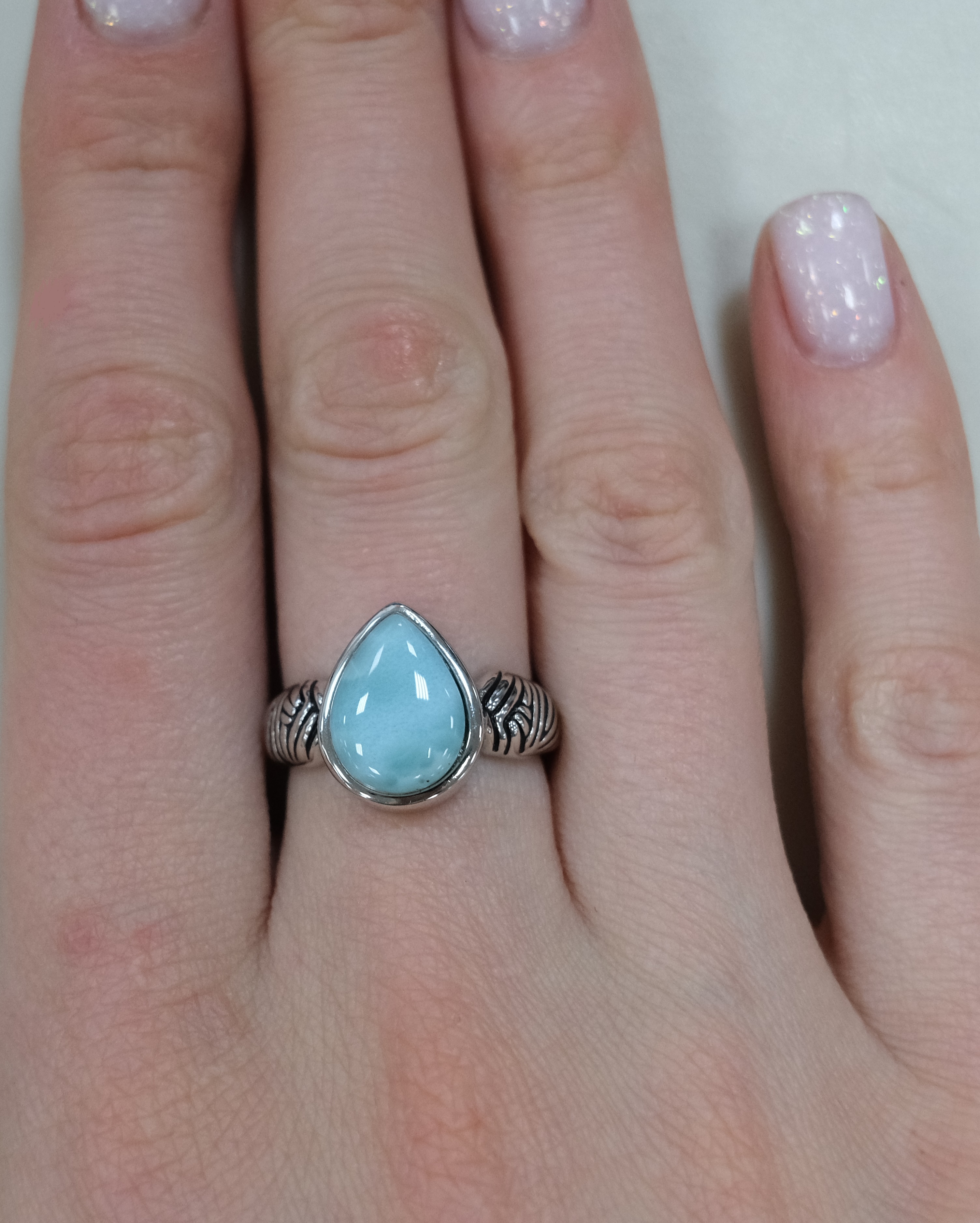 Серебряное кольцо с ларимаром